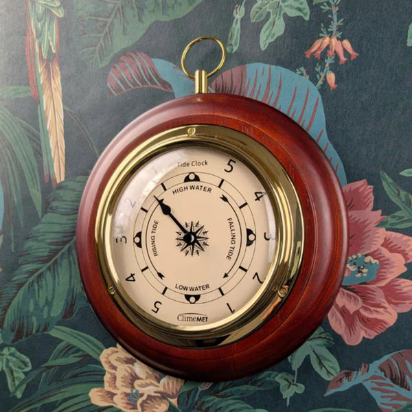 Traditional Wooden Tide Clock CM4015