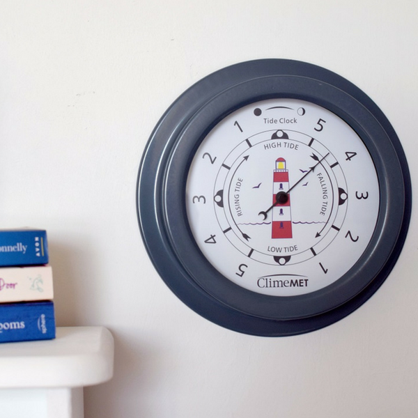 CM4520 Red Lighthouse Tide Clock