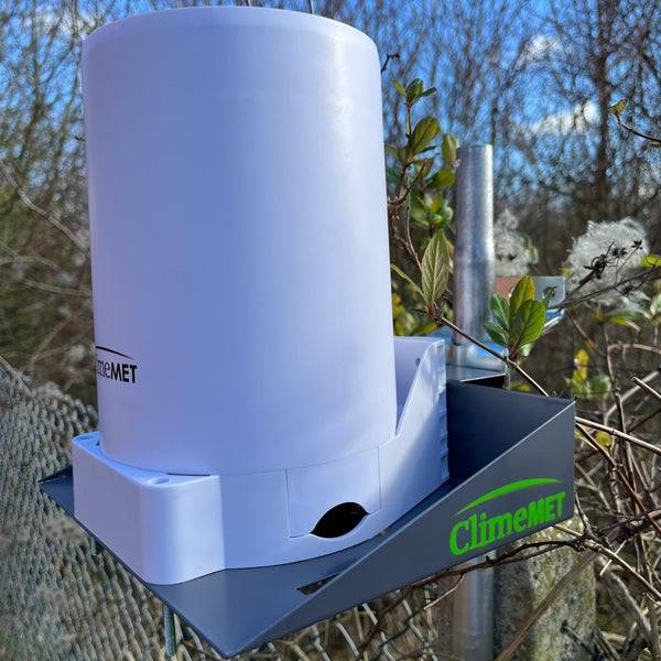 Rain Gauge Mounting Shelf CM5200 - ClimeMET