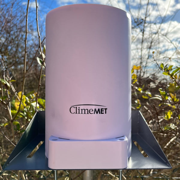 Rain Gauge Mounting Shelf CM5200 - ClimeMET